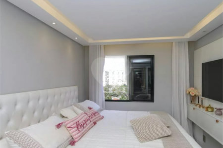 Apartamento reformado a venda no Alto da Boa Vista
