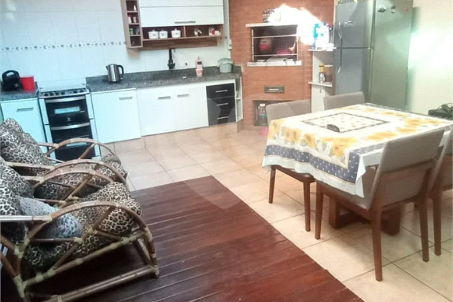Sobrado à venda em Piracicaba - SP.