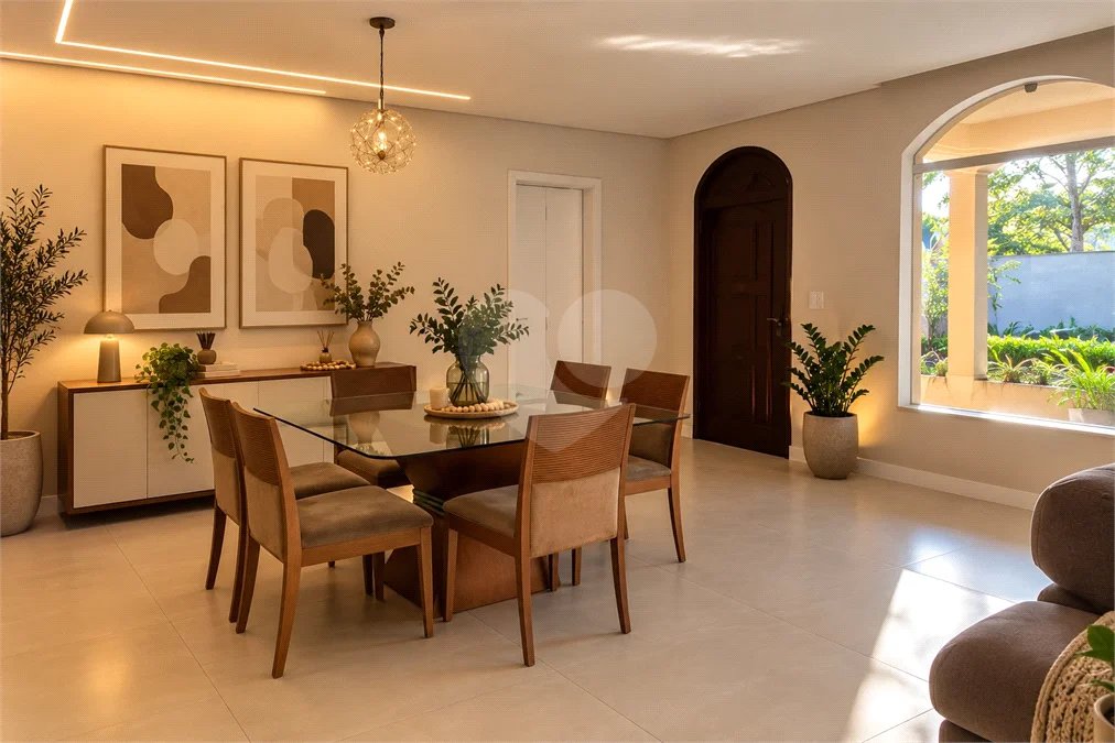 Casa Térrea à venda com 3 suítes em Interlagos, São Paulo, SP
