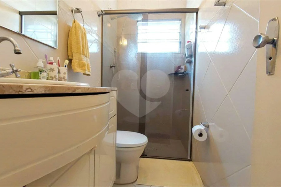 Casa à venda com 3 quartos, sendo 1 suíte,  em Vila Paulista, São Paulo, SP