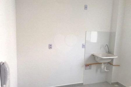 Apartamento no condomínio Monte Berlim
