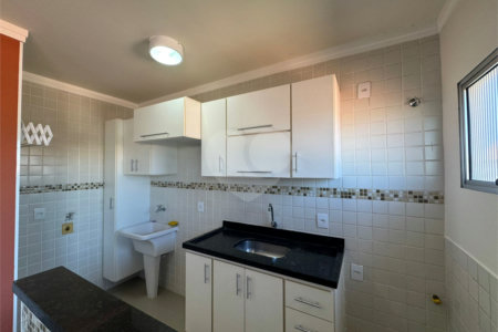 Apartamento á venda com 02 Dormitórios, em São Carlos.