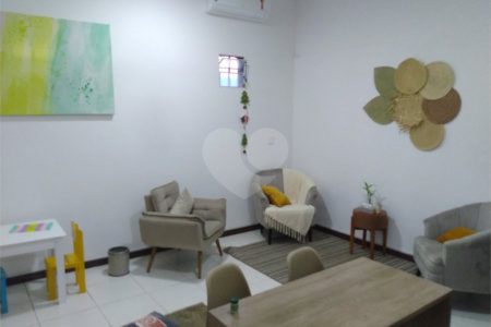 Imóvel + Ponto Comercial com rendimentos em Rua Movimentada de São Carlos