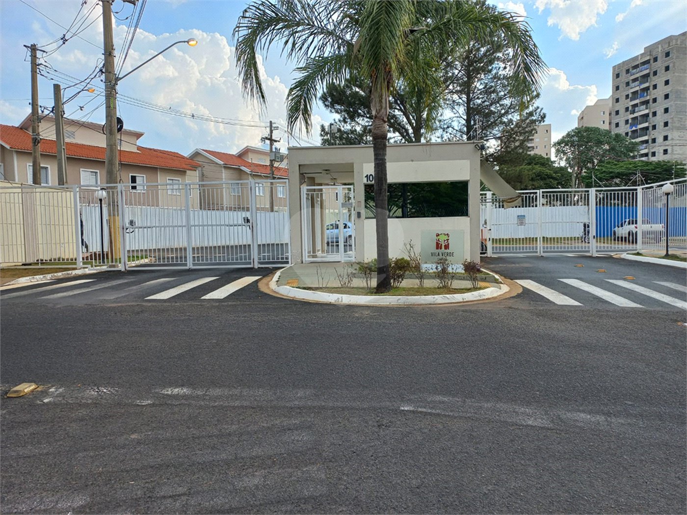 Casa no Condomínio Vila Verde Sabará.
