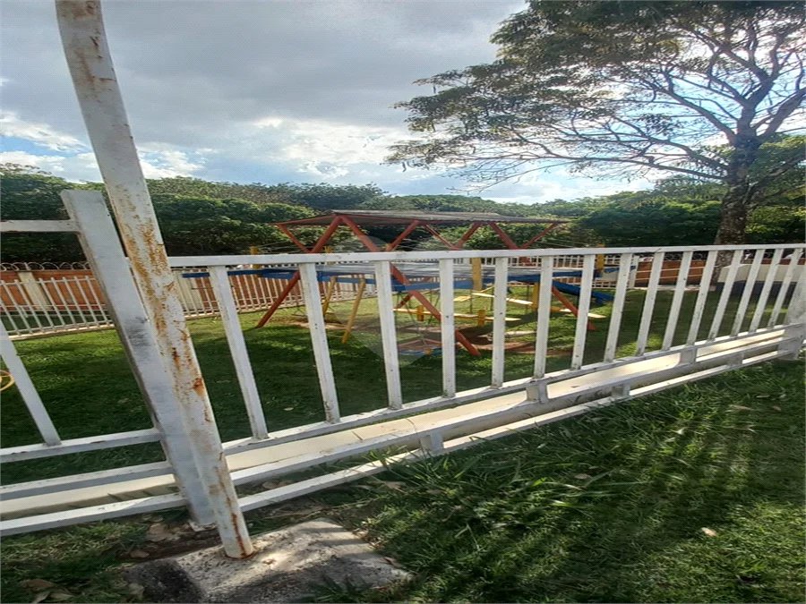 Sobrado 4 dormitórios, condomínio Village Paineiras