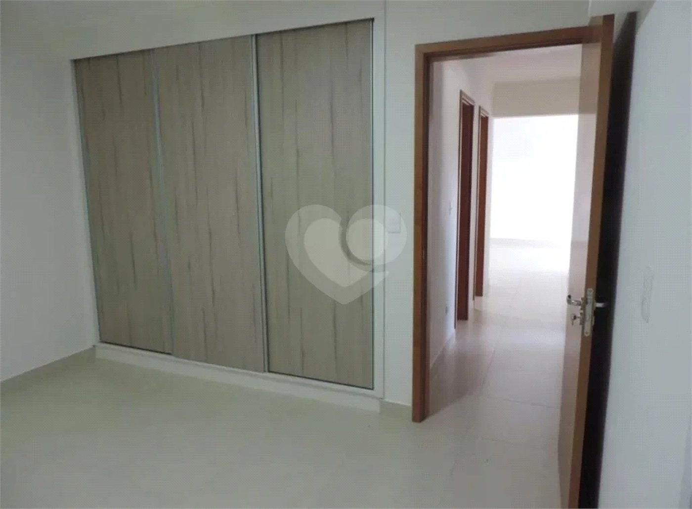 Apartamento Dubai no Bairro Vila Independência com 3 dormitórios