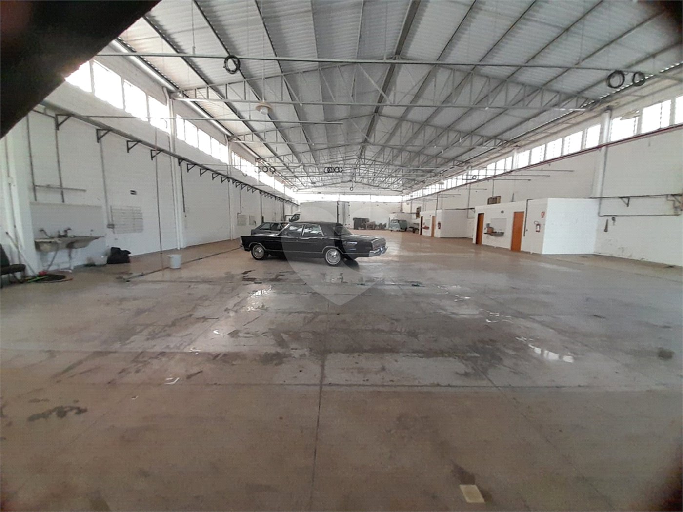 Galpão Industrial no Jardim Tangará - 1.714,91 m² de Área Útil