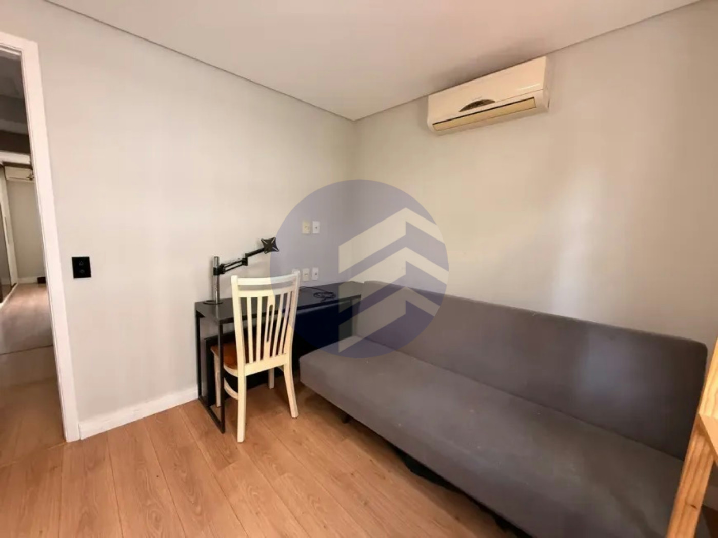 Casa à venda com 2 quartos, sendo 2 suítes, no condomínio Vilas V, São Paulo - SP