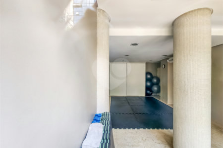 Apartamento a venda em Moema com 162m², 3 quartos ( suítes ) 3 vagas