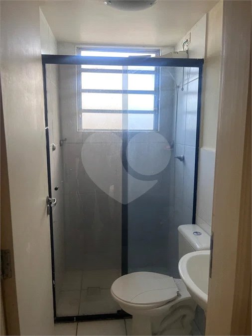 APARTAMENTO NO TÉRREO com Quintal.