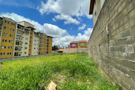 Terreno para venda no Jardim Gibertoni.