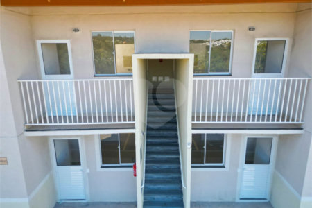 Indaiatuba - Sp - Vila Vic Florença - R$ 290.000,00 - Apartamento de 48m²,, no andar de cima, dois quartos, um banheiro, cozinha e sala, uma vaga de garagem. Condomínio fechado. Apartamento está do jeito que foi entregue . Area de lazer no condominio - Área do condomínio: Churrasqueira
