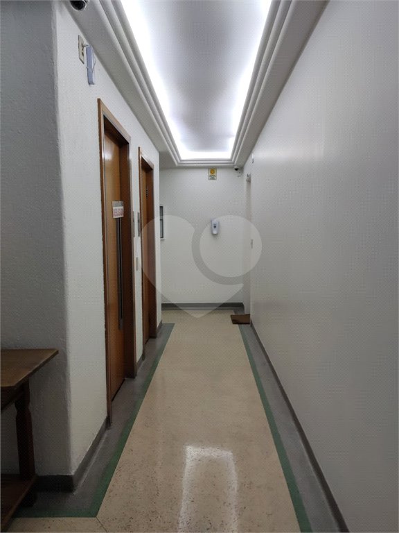 Apartamento para venda e locação na Aclimação de 108m² com 2 dormitórios e 2 banheiros, varanda