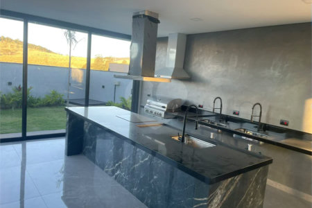 CASA ALTO PADRÃO | 5 SUÍTES | CONDOMÍNIO CLUBE – ATIBAIA