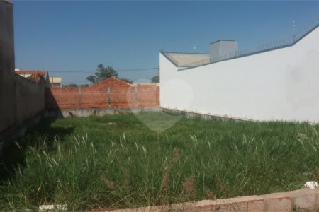 Terreno no Jardim Embaré.
