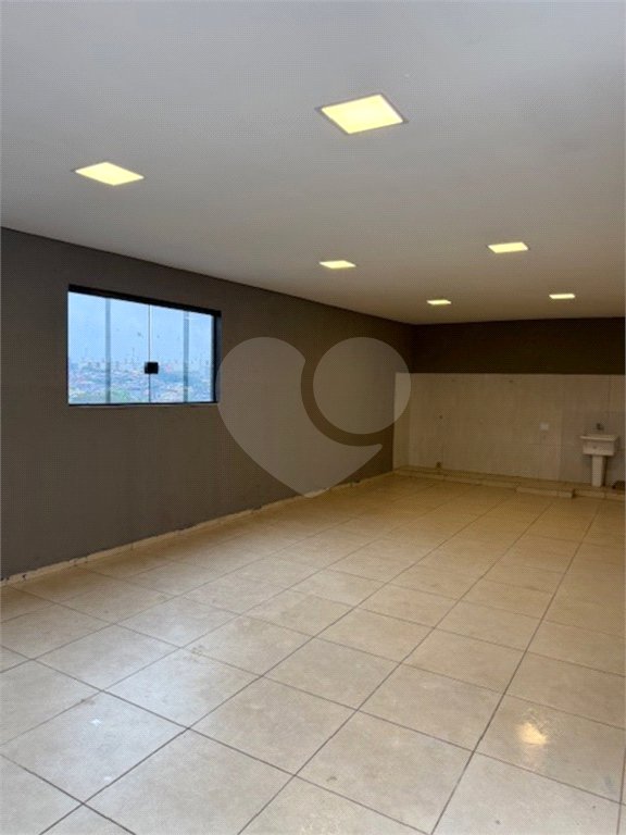 Casa com 235m² , 3 dormitórios , sendo 1 suíte , 6 vagas , à venda no Jardim Brasilia