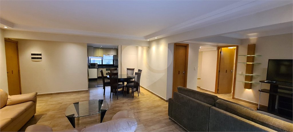 Apartamento para venda e locação de 130m² no Jardim Paulista com 2 suítes e 2 vagas.
