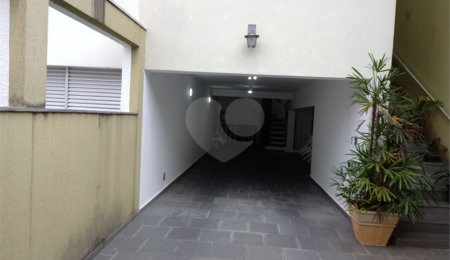 Sobrado à venda com 3 quartos, sendo 1 suíte,  em City Pinheirinho, São Paulo, SP