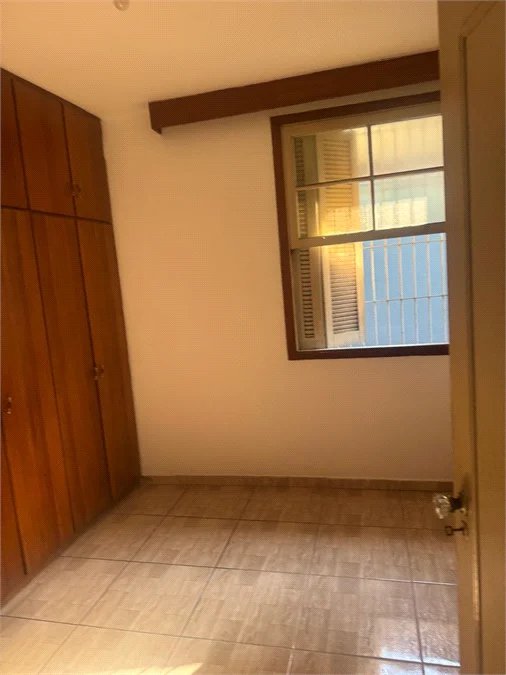 Sobrado à venda com 5 quartos em Bela Vista, Osasco, SP