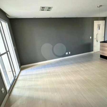 Apartamento MOBILIADO à venda. ÓTIMA OPORTUNIDADE!