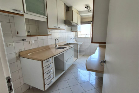 Apartamento para venda em Moema com 2 quartos, sendo 1 suíte, 1 vaga, 62 m²