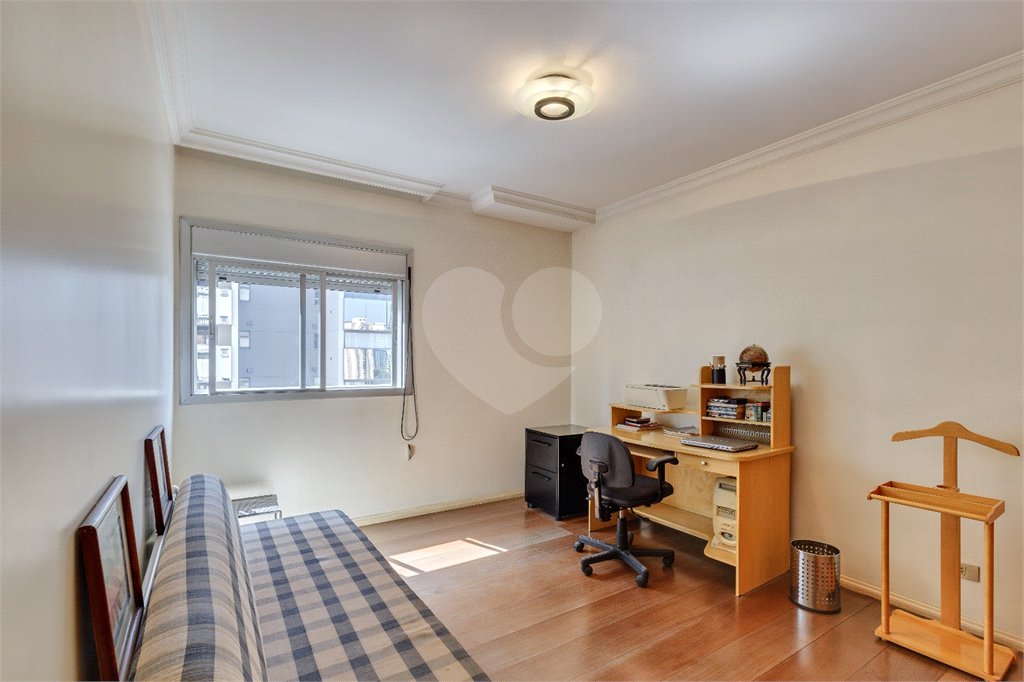 Apartamento à venda com 3 suítes em Campo Belo, São Paulo, SP