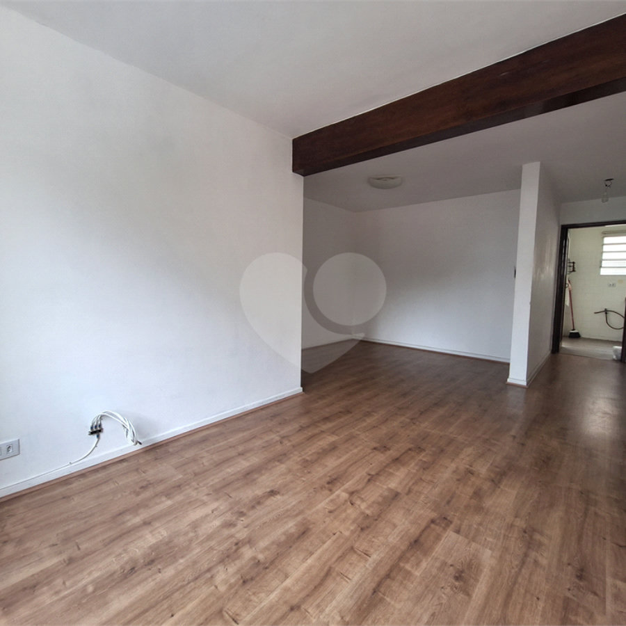 Apartamento á venda em Moema com 82m² dormitórios 2 banheiros e 1 vaga