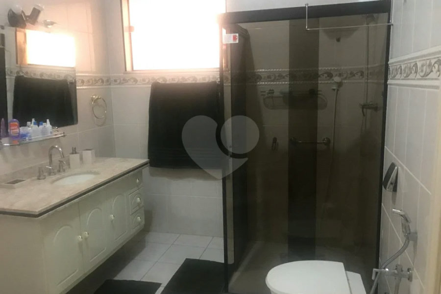 Casa à venda com 5 quartos, sendo 3 suítes, em Alto da Lapa, São Paulo, SP