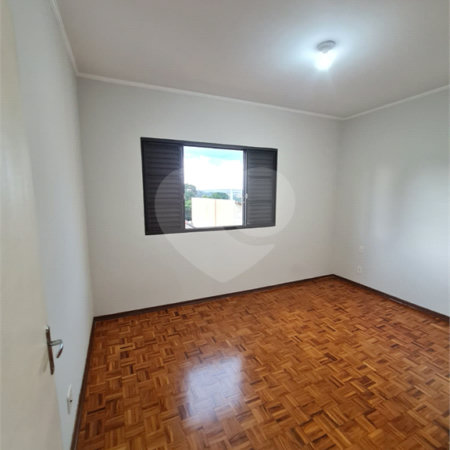Apartamento à venda de 2 dormitórios no Edifício São José, Araraquara