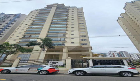 Apartamento à venda com 3 quartos, sendo 1 suíte,  em Vila Regente Feijó, São Paulo, SP