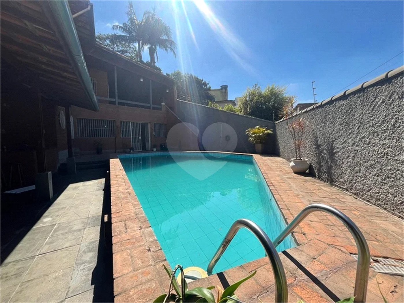 Casa com piscina disponivel para venda com 250m² - Jardim Paris / SP