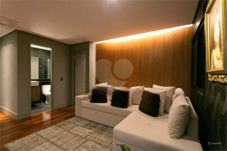 Magnífica Cobertura Penthouse à venda no condomínio Piscine Resort.