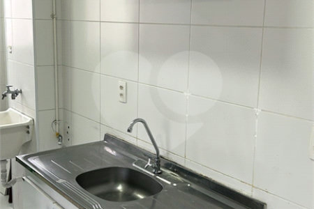 Apartamento com 40m², 2 quartos, para locação no Cambuci