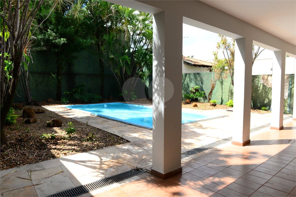 Casa térrea em Araraquara/SP.