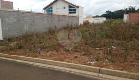 Terreno à venda em Jardim do Bosque, São Carlos, SP