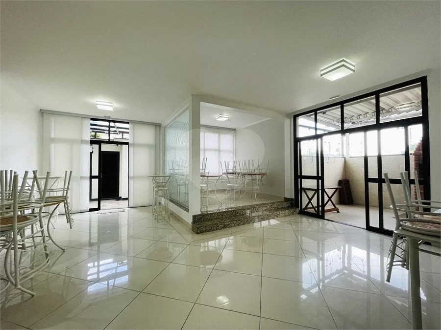 Apartamento pronto para mudar 69 m² c/ 2 Dormitórios e 1 Vaga -Condomínio Kentucky Próximo ao Shopping Metrópole!