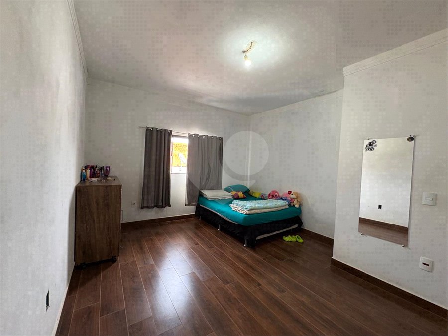 CASA A VENDA N EMBARÉ