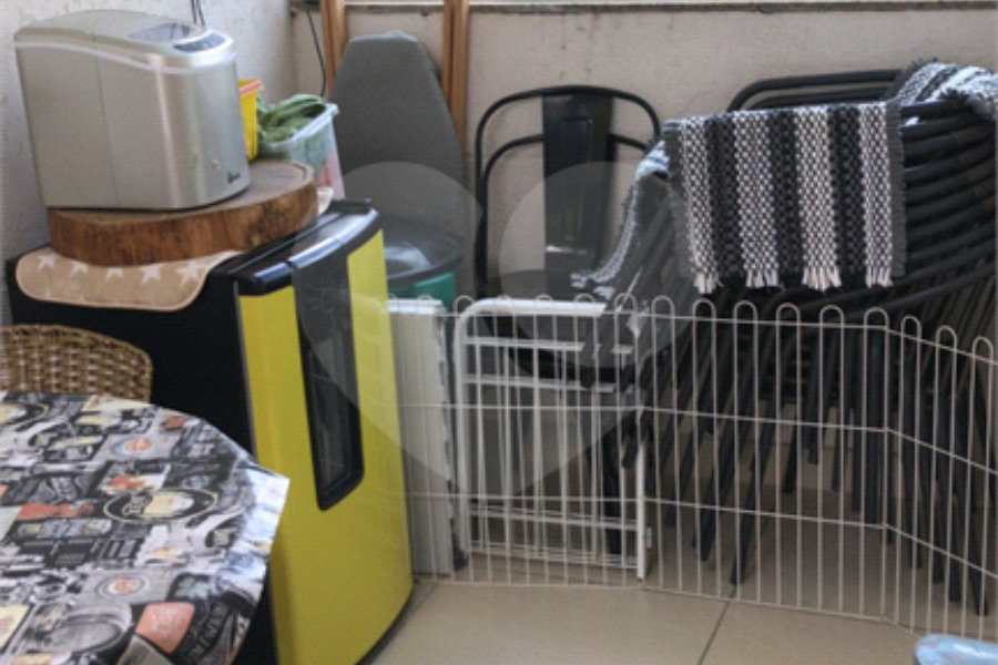 Casa à venda com 3 quartos, sendo 1 suíte,  no condomínio Felipe, São Paulo - SP