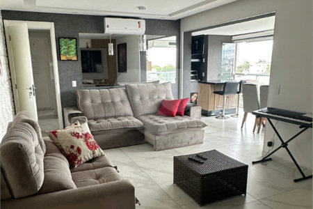 Apartamento à Venda no Ipiranga com 140m², 3 Dormitórios, 2 Suítes e 2 Vagas