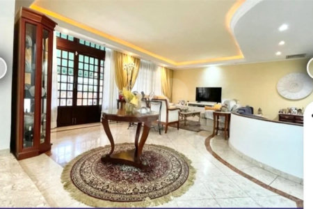 Casa dos sonhos a venda - Sobrado com Piscina no Jardim da Saúde, 270m² , 4 dorm., 2 suítes, 4 vagas, banheira , lareira, churrasqueira, terreno: 360 m²
