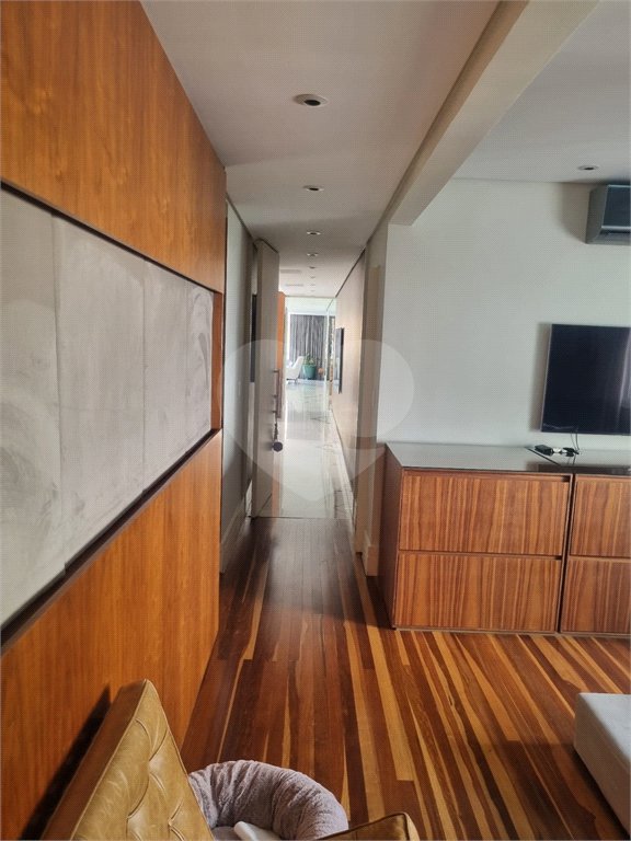 Apartamento à venda com 2 suítes em Cerqueira César, São Paulo, SP