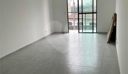 Sobrado à venda com 3 quartos, sendo 1 suíte,  em Cidade dos Bandeirantes, São Paulo, SP