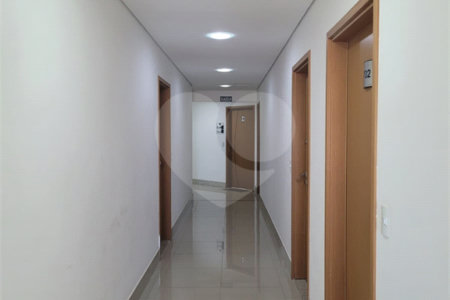 Sala Comercial - Office Premium - Indaiatuba - Venda - Torre Corporate - 7º andar - Complexo Office Premium de 3 torres de salas comerciais, um shopping e um conjunto residencial. Sala sem os moveis das fotos, Dois subsolos de garagem, além de garagem no térreo. Área da unidade: 39,99m2