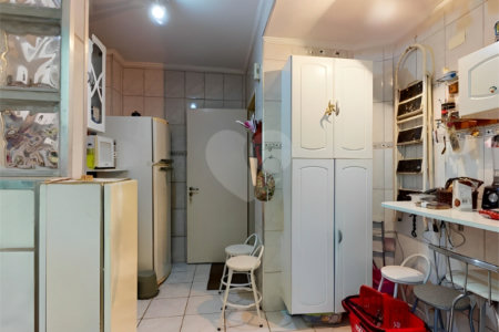 Apartamento à venda na Aclimação de 65 metros quadrados, com 2 dormitórios 1 vaga