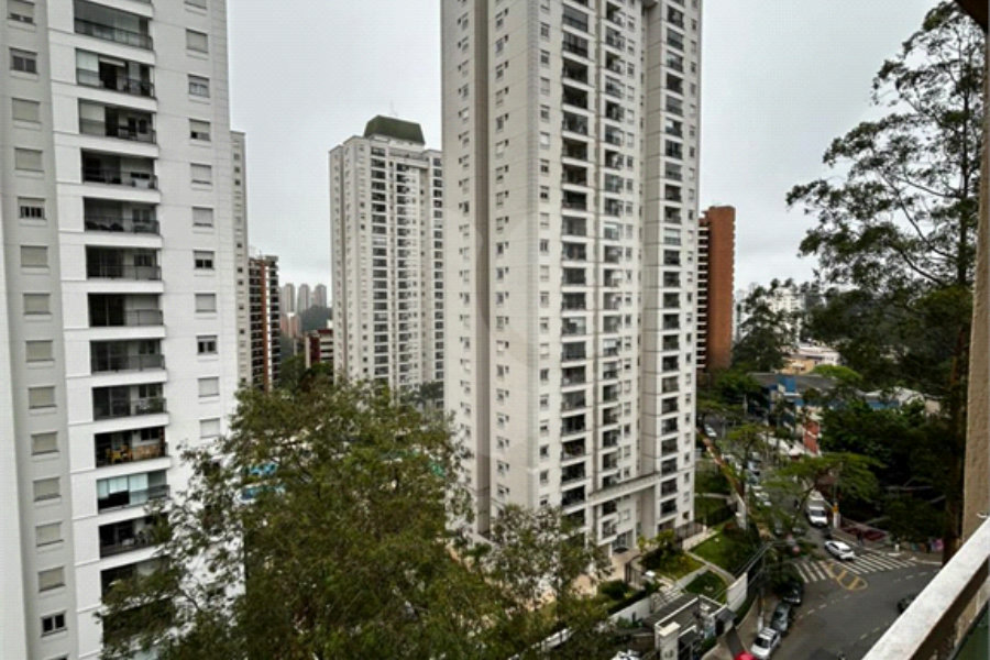 Apartamento à venda com 2 quartos, sendo 1 suíte, em Morumbi, São Paulo, SP