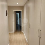 Apartamento reformado , 3 suítes , 3 vagas. Próximo a Avenida Paulista e metrô Brigadeiro . Prédio de construtora renomada. Único !