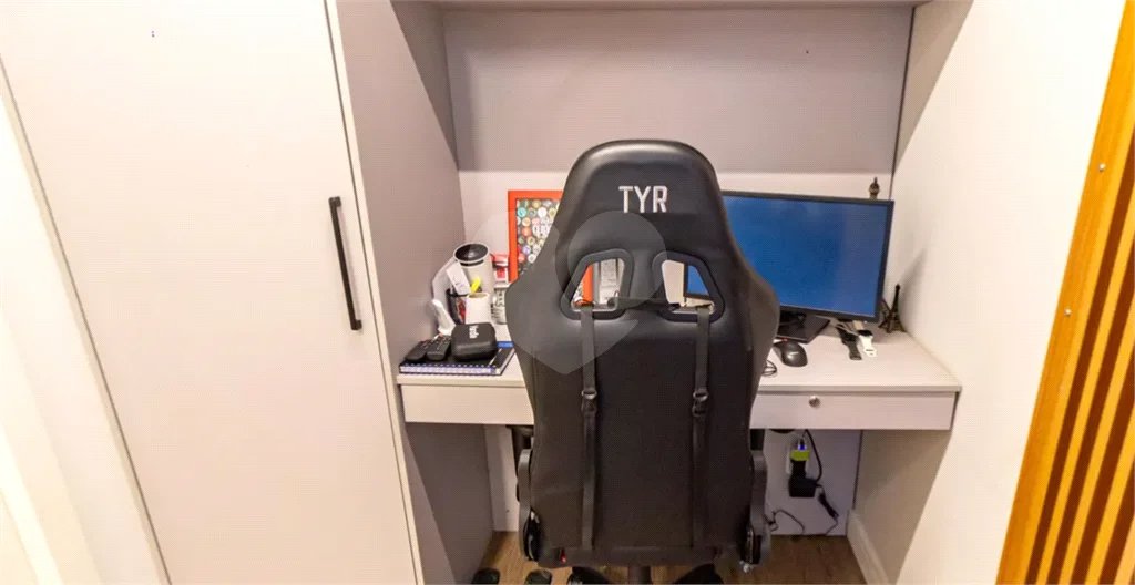 Apartamento à venda na Moóca, 68m², 2 dormitórios, 1 suíte, 1 vaga, ar condicionado, varanda, lazer completo