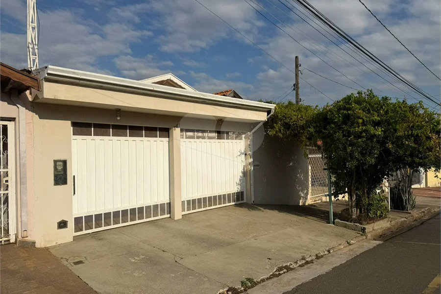 Casa à venda com 2 quartos, sendo 1 suíte,  em Vila Rezende, Piracicaba, SP