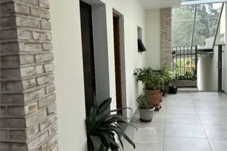 More numa mansão em um bolsão fechado de imóveis !!!!