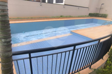 Apartamento com 70m², 3 quartos (1 suíte), 2 garagens, à venda no Cambuci